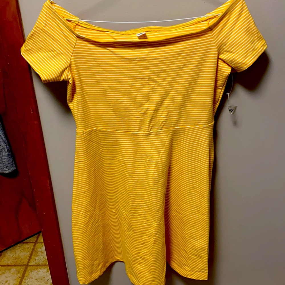 NWT Old Navy Boatneck dress. Size M